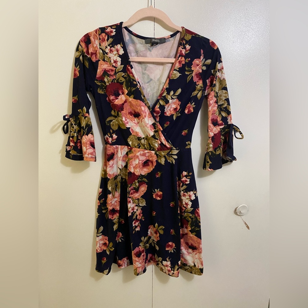 Rhapsody Navy and Pink Floral Mini Dress size Small